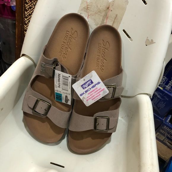 Skechers Shoes - Skechers ladies size 10 in brown